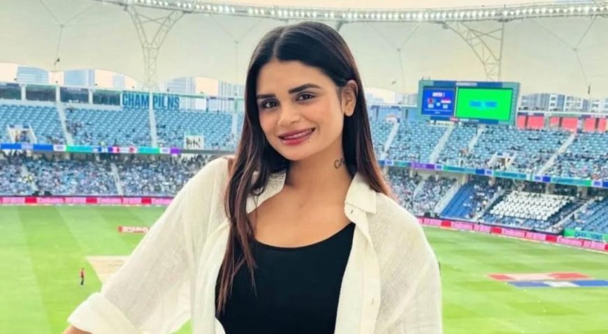 কেকেআরকে নিয়ে রসিকতা করে বিপাকে শ্রেয়সের বোন