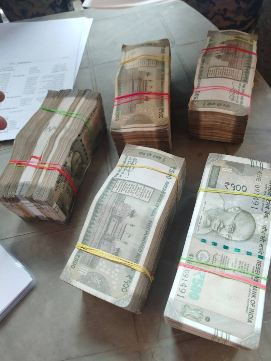 জোকায় নাকা চেকিংয়ে বিপুল নগদ উদ্ধার, চারজন আটক