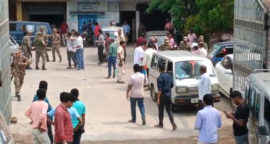 শুরু হল বাড়ি বাড়ি ভোট গ্রহণ, তমলুকে বিশেষ উদ্যোগে খুশি প্রবীণ ও বিশেষভাবে সক্ষম ভোটাররা