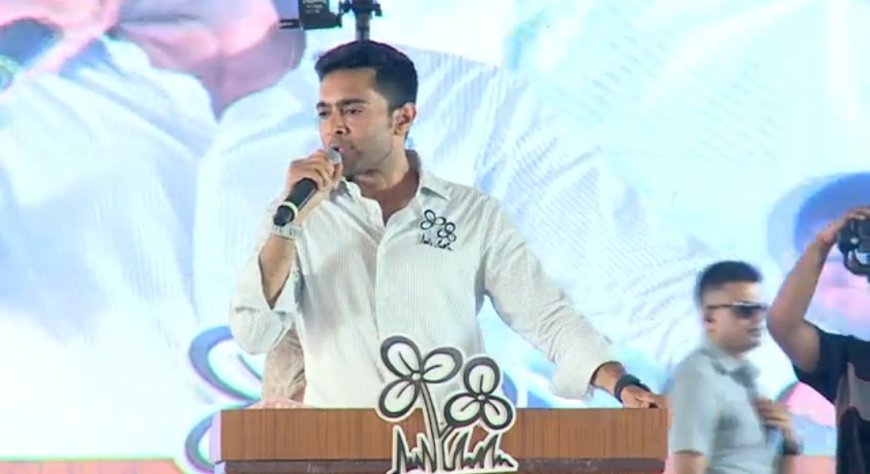 চন্দ্রকোনার জনসভা থেকে উন্নয়ন ও কৃষি ইস্যুতে কেন্দ্রকে তোেপ অভিষেক বন্দ্যোপাধ্যায়-এর