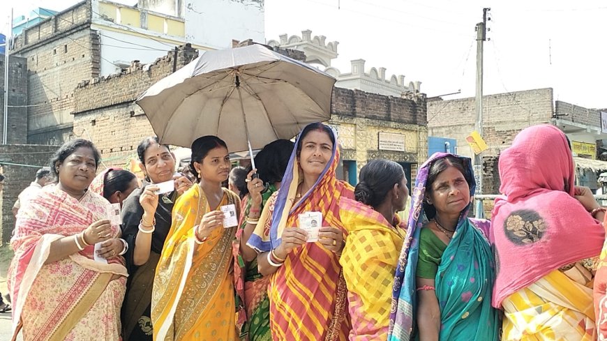 দেড় ঘণ্টার বেশি ইভিএম বিকল, বাঁকুড়ার ছাতনায় ভোটগ্রহণে বিঘ্ন