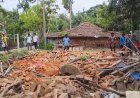 নন্দীগ্রামে অবৈধ নির্মাণে বুলডোজার, গৃহহারা চার পরিবার