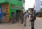 ঘাটালে তৃণমূল সদস্যের ব্যক্তিগত গোডাউন থেকে উদ্ধার বন্যার ত্রাণ সামগ্রী, উত্তেজনা মনসুকায়