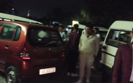 বৌভাতের পথে কন্যাযাত্রীদের গাড়িতে হামলা, রড-বাঁশে ভাঙচুর-আহত ৫, চাঞ্চল্য বানারহাটে