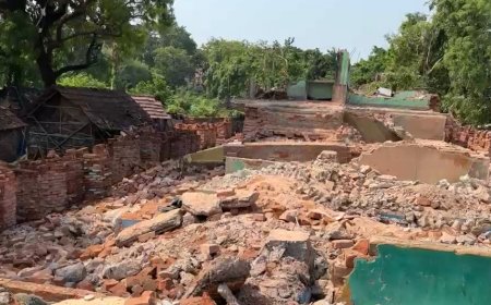 বালি স্টেশনে বেআইনি দোকান  উচ্ছেদের নোটিশ, আতঙ্কে ব্যবসায়ীরা
