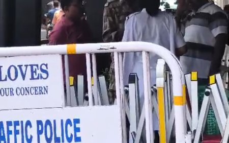 মমতা-অভিষেকের অতিরিক্ত নিরাপত্তা কাটছাঁট, সরানো হল ব্যারিকেড ও পুলিশ কিয়স্ক