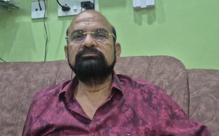 শুভেন্দু অধিকারীকে শুভেচ্ছা জানালেন তৃণমূল নেতা কৃষ্ণেন্দু নারায়ণ চৌধুরী