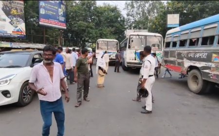 দুর্গাপুরে বাস থেকে তোলা আদায়কে কেন্দ্র করে উত্তেজনা, আটক ২