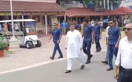 বেলুড় মঠে মুখ্যমন্ত্রী শুভেন্দু অধিকারী, রাজ্যের মঙ্গল কামনায় প্রার্থনা করে প্রশাসনিক বৈঠকে যোগ
