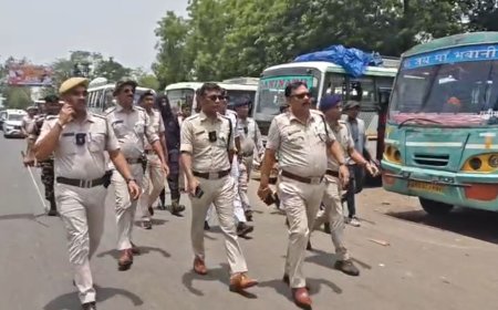 আসানসোলে অবৈধ পার্কিংয়ের বিরুদ্ধে পুলিশের কড়া অভিযান, আটক ৫
