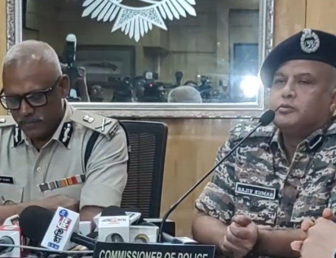 শান্তিপূর্ণ ভোট, গুজবে কান না দেওয়ার বার্তা-কলকাতা পুলিশের সিপি