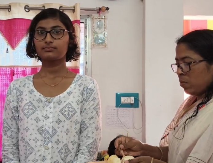 ডোমকলের শাহরিন সুলতানার সাফল্যে গর্বিত মুর্শিদাবাদ, মাধ্যমিকে রাজ্যে নবম