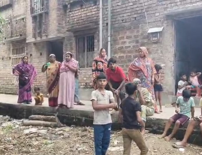 নিখোঁজ পরিযায়ী শ্রমিক মইদুল শেখের খোঁজে উদ্বিগ্ন পরিবার