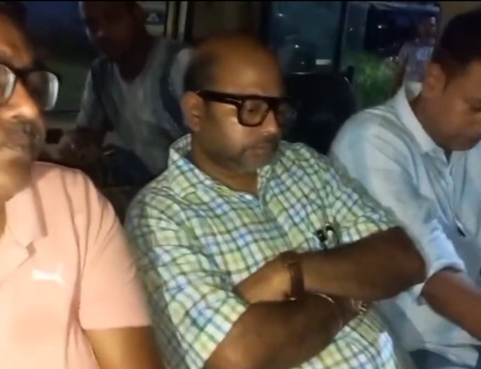 তোলাবাজির অভিযোগে গ্রেফতার বিধাননগরের তৃণমূল কাউন্সিলর রঞ্জন পোদ্দার
