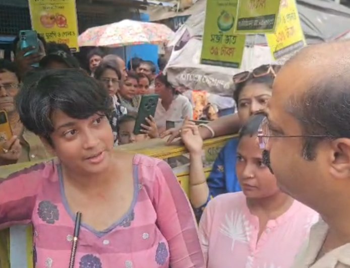 দমদমে মহিলা ব্যবসায়ীর সঙ্গে শ্লীলতাহানি ও মারধরের অভিযোগ, ঘটনাস্থলে বিধায়ক অরিজিৎ বক্সী