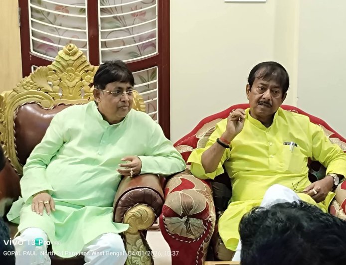 মছলন্দপুরে গ্রেফতার জেলা পরিষদের কর্মাধ্যক্ষ সহ দুই তৃণমূল নেতা, উদ্ধার নগদ টাকা ও আগ্নেয়াস্ত্র