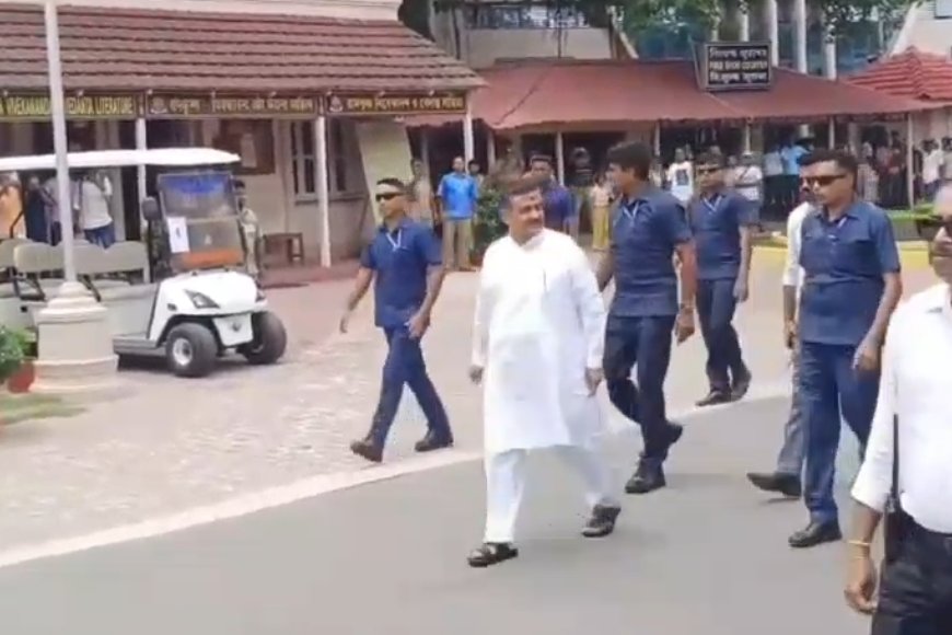বেলুড় মঠে মুখ্যমন্ত্রী শুভেন্দু অধিকারী, রাজ্যের মঙ্গল কামনায় প্রার্থনা করে প্রশাসনিক বৈঠকে যোগ