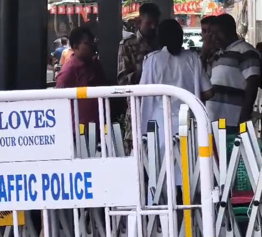 মমতা-অভিষেকের অতিরিক্ত নিরাপত্তা কাটছাঁট, সরানো হল ব্যারিকেড ও পুলিশ কিয়স্ক
