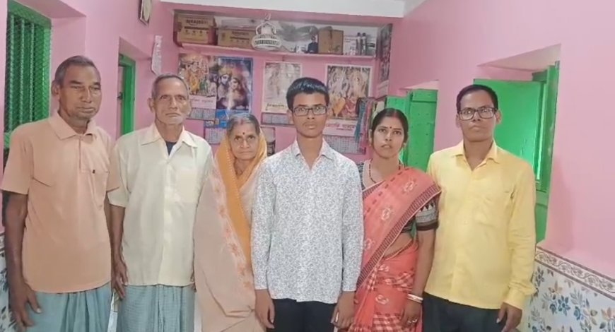 মাত্র ৩ নম্বরের আক্ষেপ, রাজ্যের মেধাতালিকায় স্থান পেল না বীরভূমের অরূপ দাস