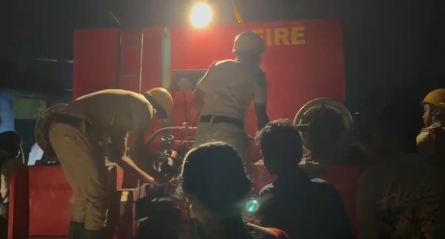 কুড়ুরিয়া ডাঙায় ভয়াবহ অগ্নিকাণ্ড, পুড়ে ছাই বাড়ির আসবাবপত্র ও নিত্যপ্রয়োজনীয় সামগ্রী