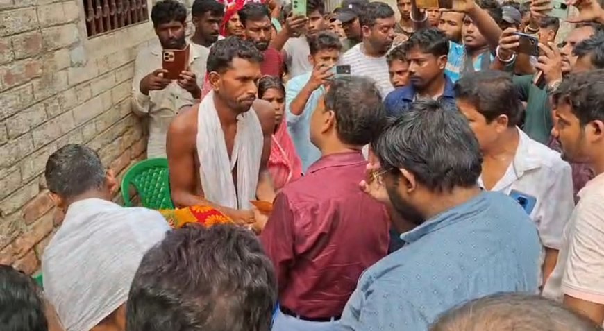 গঙ্গায় ডুবে তিন নাবালিকার মর্মান্তিক মৃত্যু, শোকাহত পরিবারের পাশে মানিকচকের বিজেপি বিধায়ক গৌড়চন্দ্র মণ্ডল