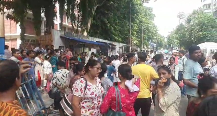 নেতাজি নগর স্কুলে তৃতীয় শ্রেণির ছাত্রের অস্বাভাবিক মৃত্যু ঘিরে চাঞ্চল্য, বিক্ষোভ অভিভাবকদের