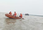 ঘোড়ামারার কাছে পণ্যবাহী ট্রলার ডুবি, উদ্ধার ১ শ্রমিকের দেহ, এখনও নিখোঁজ ১*