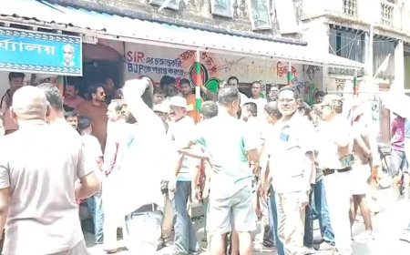নবদ্বীপে তৃণমূলের দলীয় কার্যালয় থেকে সরকারি ত্রাণসামগ্রী উদ্ধারের দাবি, দখলমুক্ত করা হল কার্যালয়