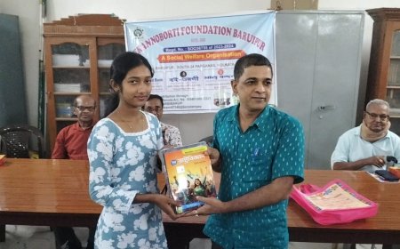 বিশ্ব রক্ত দিবস উপলক্ষে রক্তদান শিবির হলো ও পাঠ্যপুস্তক প্রদান হলো বারুইপুরে।