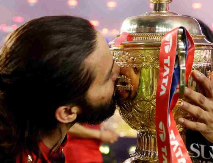 টানা দু’বার আইপিএল জয়! ধোনি, রোহিতকে ছুঁয়ে পরের লক্ষ্য জানালেন পাটিদার