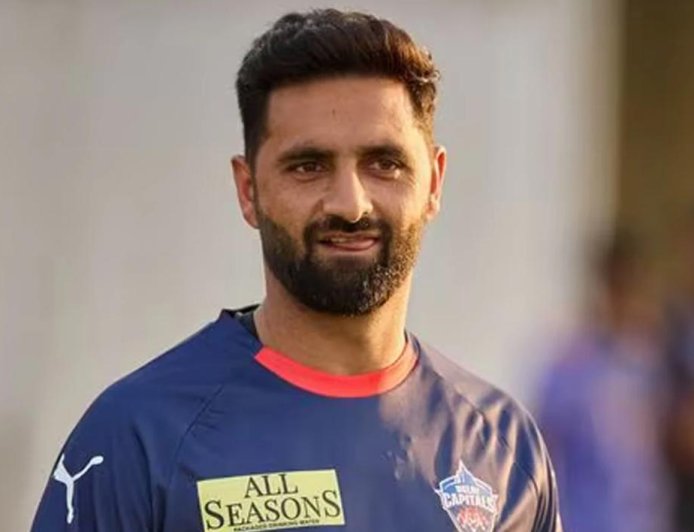 ভারতীয় দলে ডাকা হল আকিব নবিকে