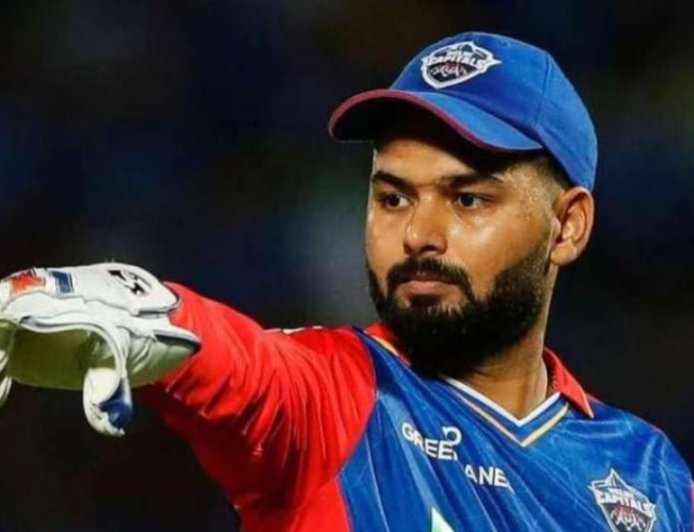 এক ধাক্কায় ১২ কোটি কমল বেতন! দিল্লি গিয়ে পকেট হালকা পন্থের