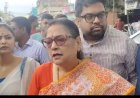 বারুইপুরে নির্যাতিতার বাড়িতে সায়নী ঘোষদের ঘিরে উত্তেজনা