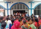 অন্নপূর্ণা যোজনায় 'স্বজনপোষণ'! নাম বাদ পড়ায় নামখানা বিডিও অফিসে মহিলাদের বিক্ষোভ