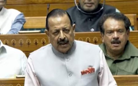 পড়ুয়াদের আন্দোলনে গুলি চালানোর যাবতীয় অভিযোগ সংসদে খারিজ কেন্দ্রের