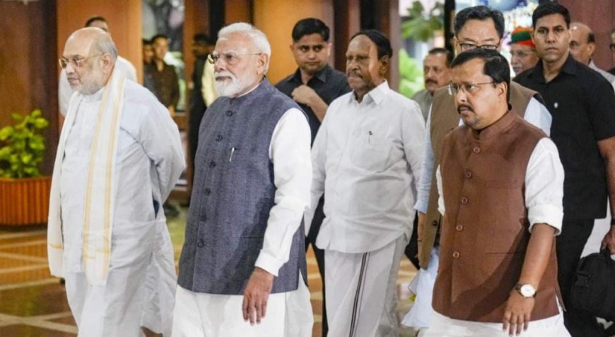 'প্রশ্ন ফাঁস মহাপাপ, আটকানোর দায়িত্ব গোটা দেশের’, নিট-কাণ্ডে প্রথমবার মুখ খুললেন মোদী