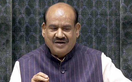 'দয়া করে লোকসভা সচল রাখতে সাহায্য করুন’, অচলাবস্থার মাঝে সব দলকে বার্তা স্পিকারের