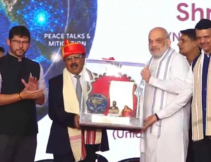 ‘সুপার স্পাই’ অজিত ডোভালকে লোকমান্য তিলক পুরস্কার শাহের