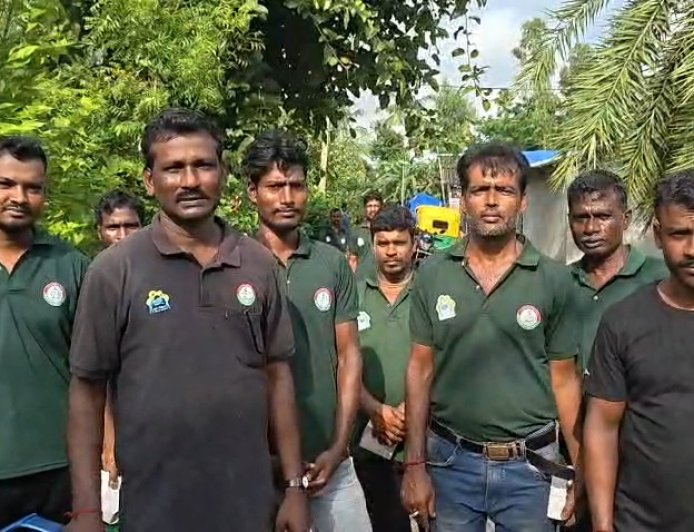 হাজার টাকায় জীবন বাজি! বাঘ তাড়ান, মানুষ বাঁচান-তবু নেই চাকরি, নেই সুরক্ষা