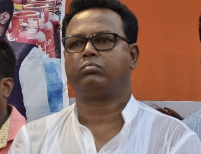 দক্ষিণ ২৪ পরগনার বিষ্ণুপুরে ২০২৪ সালের খুনের মামলায় গ্রেফতার জেলা পরিষদের তৃণমূল সদস্য বাবান গাজী