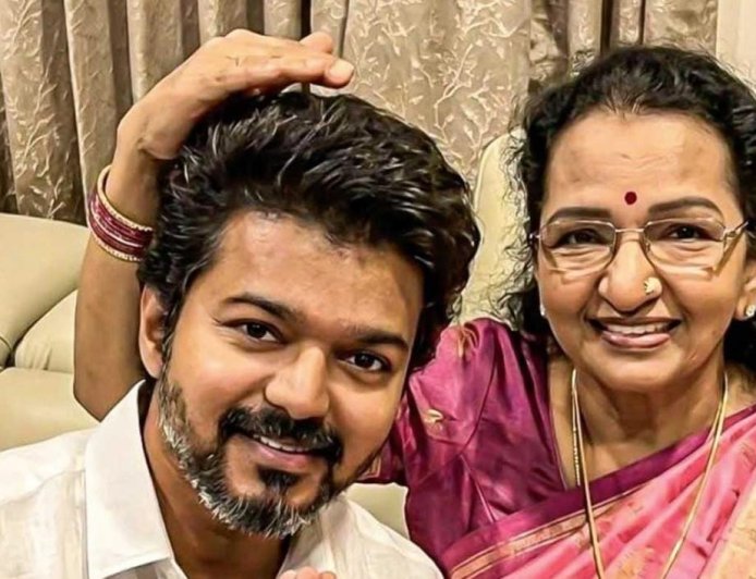 বিজয়ের মায়ের নামে ‘অশালীন’ মন্তব্য, বিজেপি সভাপতির বিরুদ্ধে পুলিশে অভিযোগ