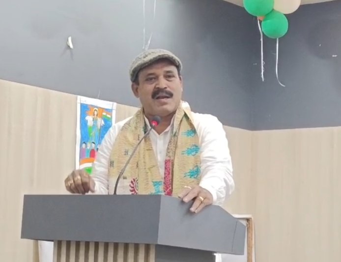সুন্দরবনে জলবায়ু সংকট মোকাবিলায় গণমাধ্যম কর্মশালা, নদী ও জীবন বাঁচানোর তাগিদ।