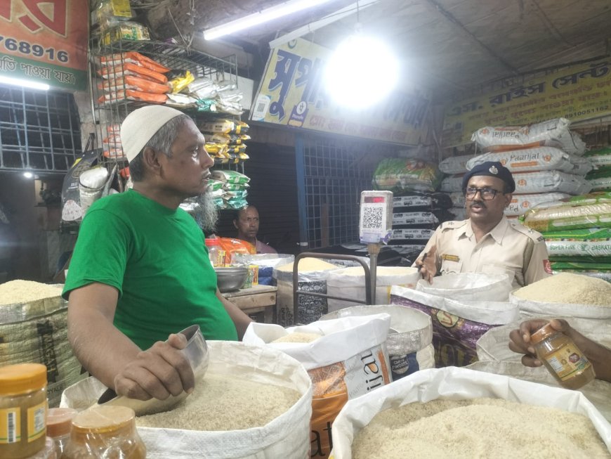 কালো বাজারী রুখতে কাছারি বাজারে অভিযান চালালো প্রশাসন