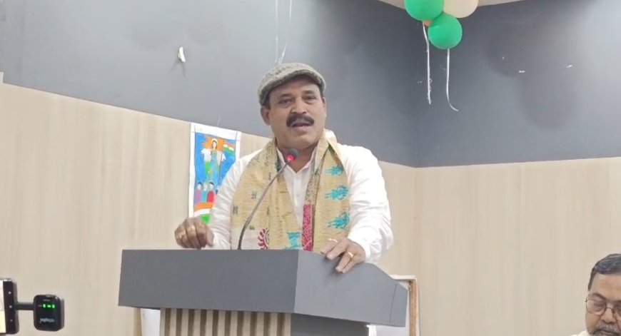 সুন্দরবনে জলবায়ু সংকট মোকাবিলায় গণমাধ্যম কর্মশালা, নদী ও জীবন বাঁচানোর তাগিদ।